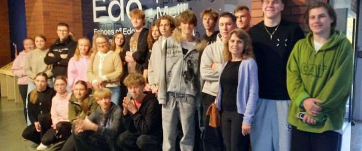 Wycieczka Do Muzeum Sztuki i Techniki Japońskiej Munggha