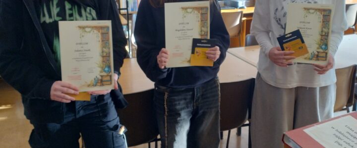 Podsumowanie konkursu fotograficznego „Pokaż mi swoją bibliote(cz)kę”